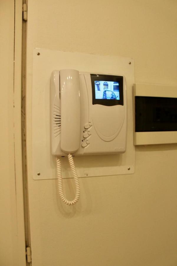 Downtown Apartment ميلان المظهر الخارجي الصورة